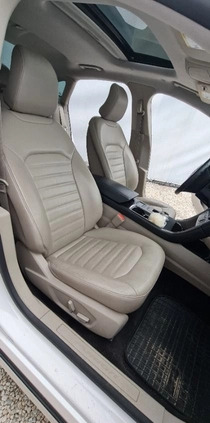 Ford Fusion cena 79900 przebieg: 130750, rok produkcji 2017 z Września małe 781